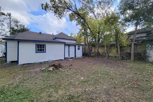 2405 Pannell St, Houston, TX 77026 - Photo 26