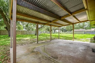 703 S Washington St, El Campo, TX 77437 - Photo 32