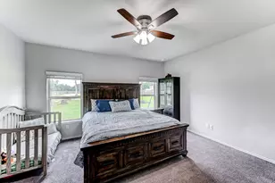 9850 Hunter Spgs Dr, Conroe, TX 77306 - Photo 22