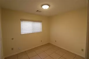 814 Mobile Dr, Pasadena, TX 77506 - Photo 10