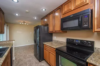 5710 Cherry Street, Houston, TX 77026 - Photo 12