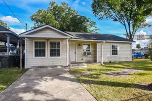 5710 Cherry St, Houston, TX 77026 - Photo 1