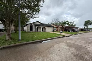 1422 Kappa St, Pasadena, TX 77504 - Photo 2
