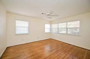2821 Eastgrove Ln, Houston, TX 77027 - Photo 16