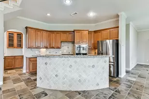 310 Del Monte Dr, Friendswood, TX 77546 - Photo 10