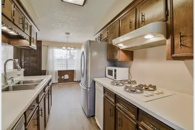 13915 Roundstone Lane, Houston, TX 77015 - Photo 16