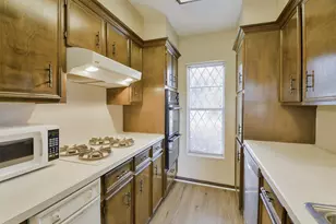 13915 Roundstone Ln, Houston, TX 77015 - Photo 14