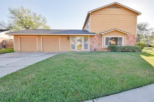 13915 Roundstone Ln, Houston, TX 77015 - Photo 40