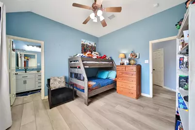 1002 Acorn Court, Friendswood, TX 77546 - Photo 34