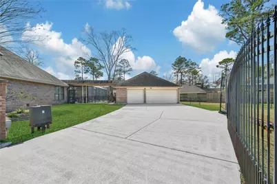 1002 Acorn Court, Friendswood, TX 77546 - Photo 42