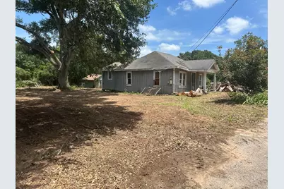726 Travis Street, Sealy, TX 77474 - Photo 1