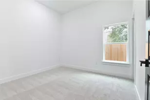8109 Bigwood St, Houston, TX 77078 - Photo 18