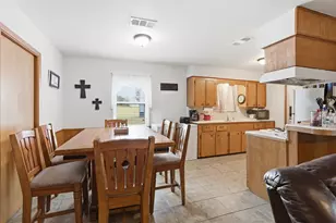 31921 Waller Tomball Rd, Waller, TX 77484 - Photo 10