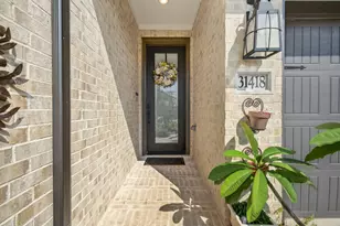 31418 Golden Cliffs Ln, Fulshear, TX 77441 - Photo 2