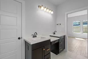31155 Marlow Mnr Ct, Fulshear, TX 77441 - Photo 14