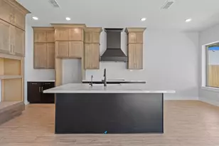 31155 Marlow Mnr Ct, Fulshear, TX 77441 - Photo 6