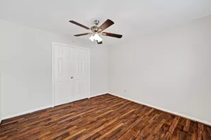 4539 Springfield Lakes St, Sugar Land, TX 77479 - Photo 16