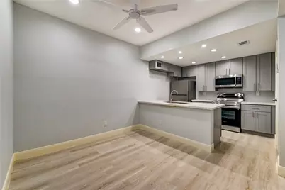 11711 Memorial Drive #534, Houston, TX 77024 - Photo 10