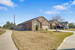 2300 Vanessa Cay Ln, La Porte, TX 77507 - Photo 1