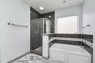 4410 Lodge Vine Ct, Sugar Land, TX 77479 - Photo 32