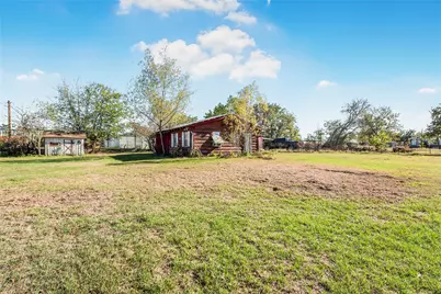 103 Leaning Oaks Street, Somerville, TX 77879 - Photo 2