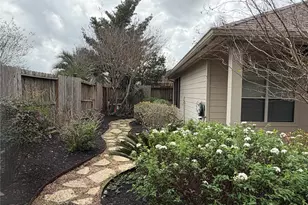 2205 W Marsala Dr, Pearland, TX 77581 - Photo 26