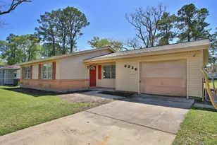 6326 Guadalupe St, Houston, TX 77016 - Photo 2