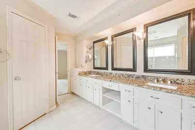 2027 Woodland Valley Drive, Kingwood, TX 77339 - Photo 30