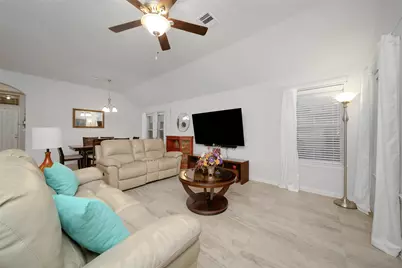 169 Bluebell Woods Way, Conroe, TX 77318 - Photo 6