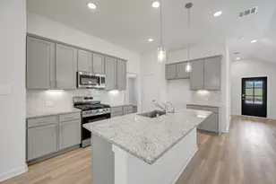 10406 Antonio Ave, Montgomery, TX 77316 - Photo 2