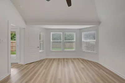 10406 Antonio Avenue, Montgomery, TX 77316 - Photo 4
