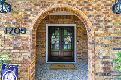 1705 Country Club Boulevard, Sugar Land, TX 77478 - Photo 4