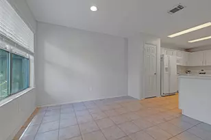 218 Blushwood Pl, The Woodlands, TX 77382 - Photo 6