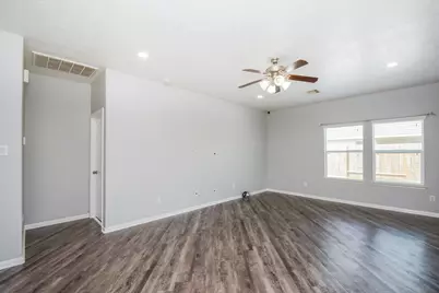 6527 Capridge Drive, Houston, TX 77048 - Photo 4