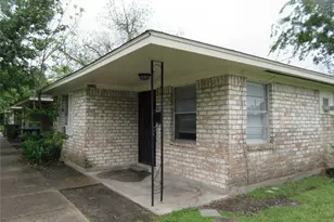 7516 Lockwood Dr, Houston, TX 77016 - Photo 2