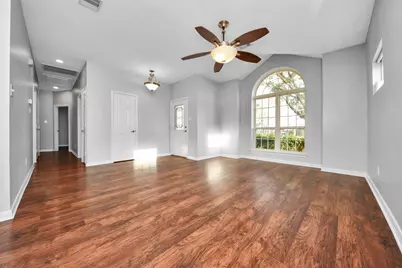 1945 Dorothy Lane, Sealy, TX 77474 - Photo 10