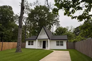 408 Commanche Rd, Conroe, TX 77316 - Photo 1