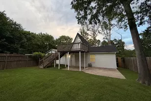 408 Commanche Rd, Conroe, TX 77316 - Photo 2