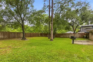 26503 Hillside Dr, Oak Ridge North, TX 77386 - Photo 22