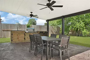 12115 Wood Forest Dr, Houston, TX 77013 - Photo 38