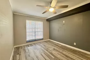 829 Wax Myrtle Ln, Houston, TX 77079 - Photo 8