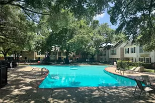 829 Wax Myrtle Ln, Houston, TX 77079 - Photo 16