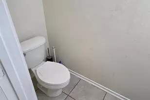 6818 Stoneyvale Dr, Houston, TX 77083 - Photo 4