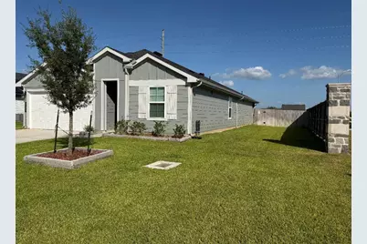 2035 Woodlark Way, Sealy, TX 77474 - Photo 2