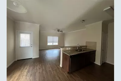 604 Rosewood Street, Dayton, TX 77535 - Photo 4