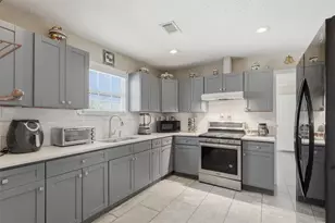 710 W Virginia St, Houston, TX 77076 - Photo 10