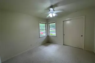 5042 Grape St, Houston, TX 77096 - Photo 12