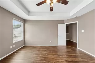504 Leaf Cluster Ct E, Conroe, TX 77301 - Photo 10