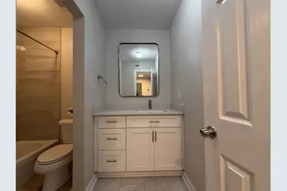 1824 Thonig Road #10, Houston, TX 77055 - Photo 14