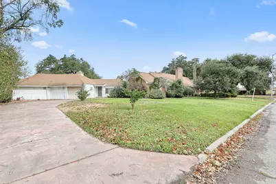 4425 Laurel Drive, Houston, TX 77021 - Photo 2